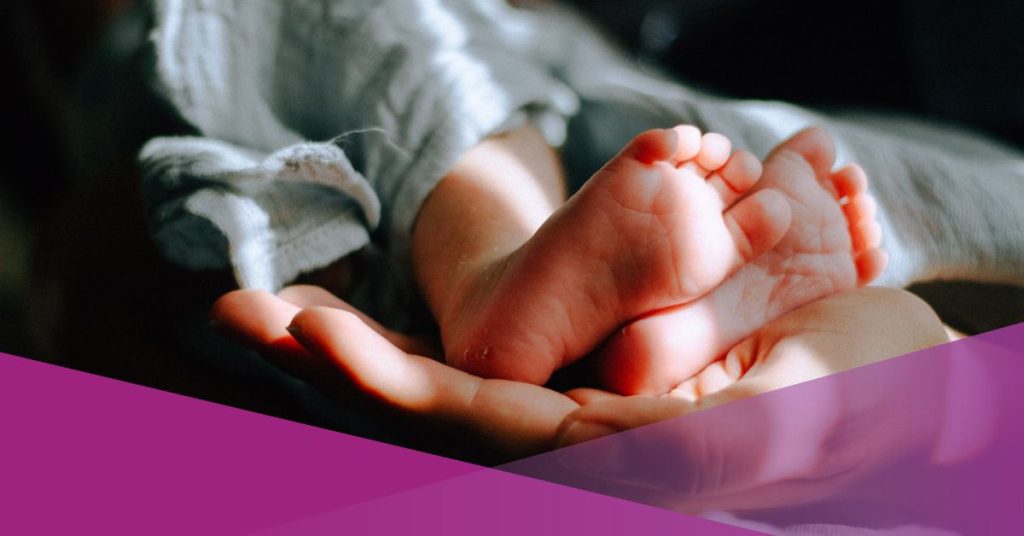 socialexpat-how-to-registe-a-newborn-baby-in-indonesia-omar-lopez-unsplash-cover