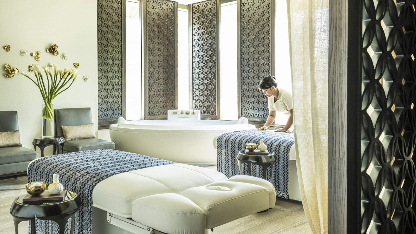 Four seasons hotel spa