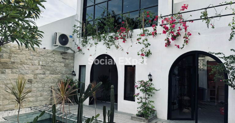 4-Bedroom Beachside Villa in Sanur