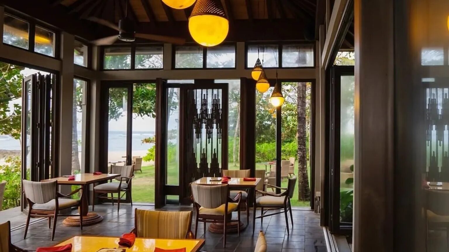 The Santika Lounge at Hotel Santika Siligita Nusa Dua