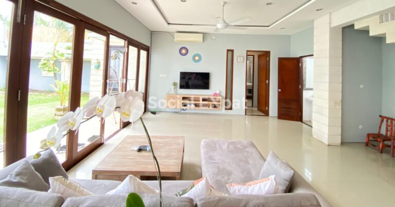 Lilith Villa living area