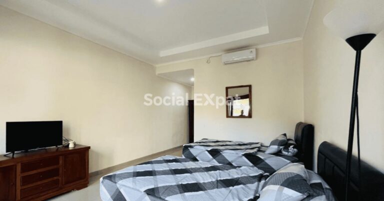 Saddy Villa Bedroom