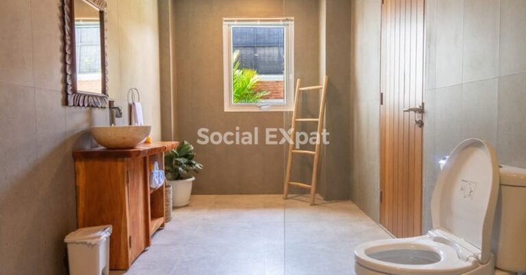 SE-derry-villa-bathroom