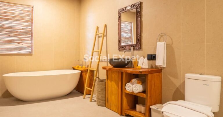 SE-dexon-villa-bathroom