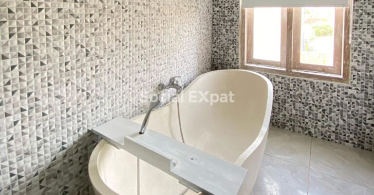 SE-listy-villa-bathroom