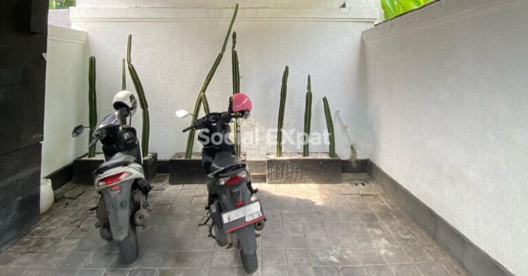 SE-casy-villa-carport