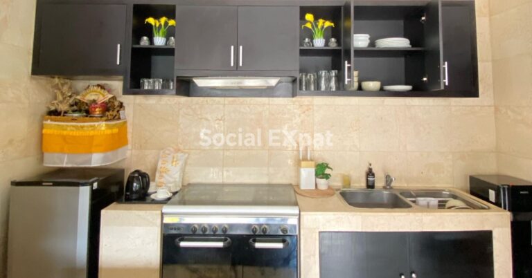 SE-casy-villa-kitchen-area