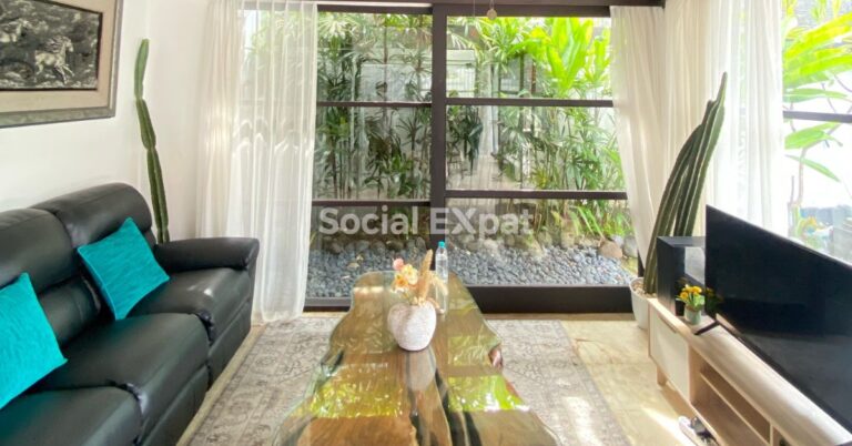 SE-casy-villa-living-area
