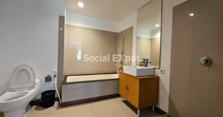SE-audy-apartment-bathroom
