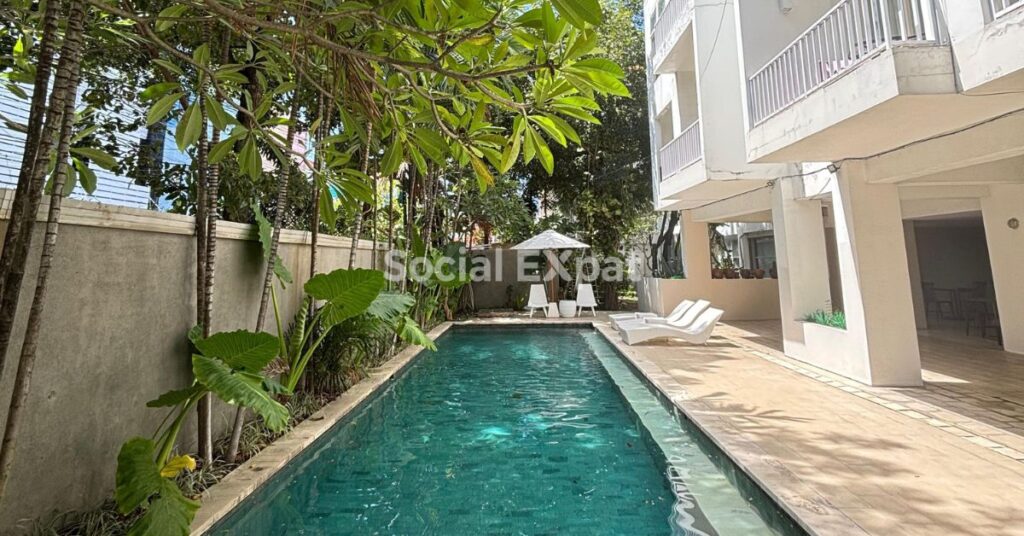 SE-audy-apartment-swimming-pool