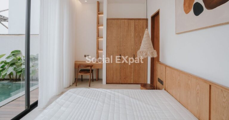 SE-kenzo-villa-bedroom