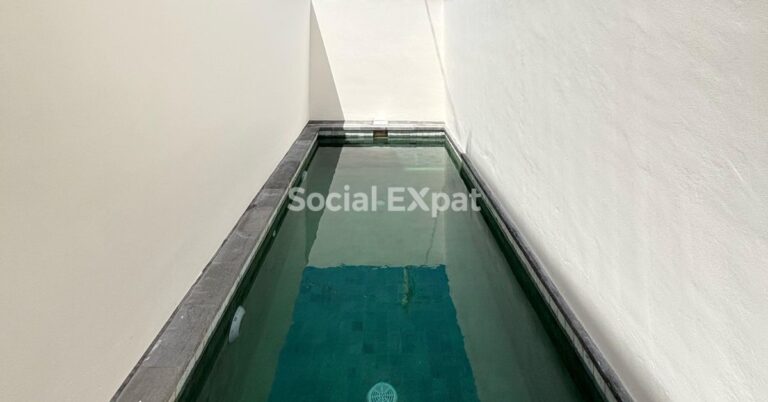 SE-muji-park-residence-swimming-pool