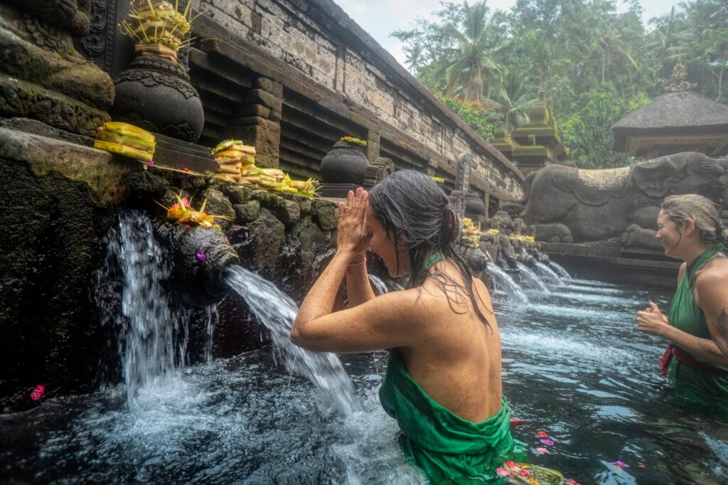 tirta empul temple bali melukat ceremony