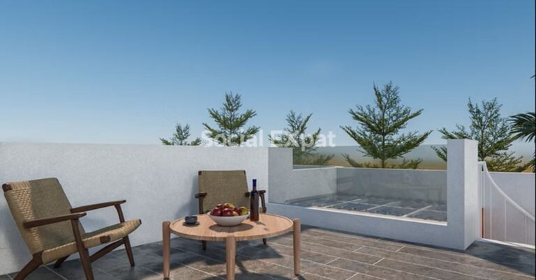 SE-DHARMAWANGSA-Villa-rooftop