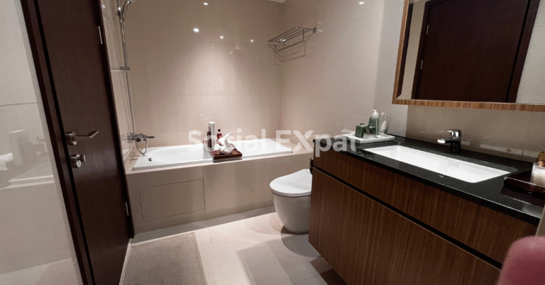 img branz mega kuningan apartment bathroom