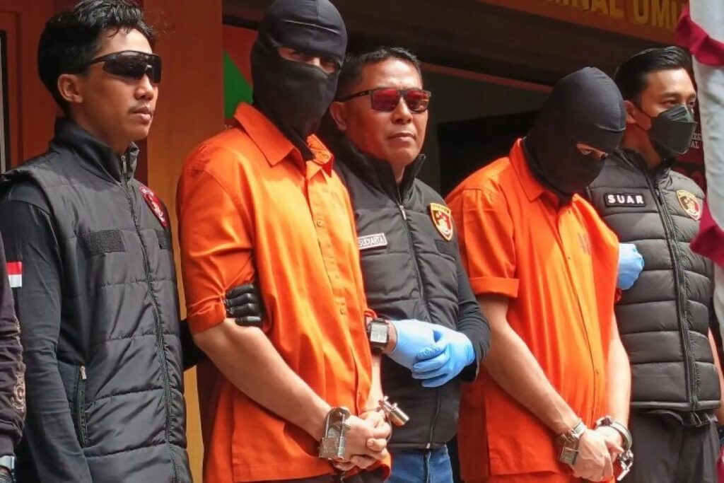 Criminal Syndicate in Bali Posed as Immigration Officers to Extortion and Assault Foreigners
