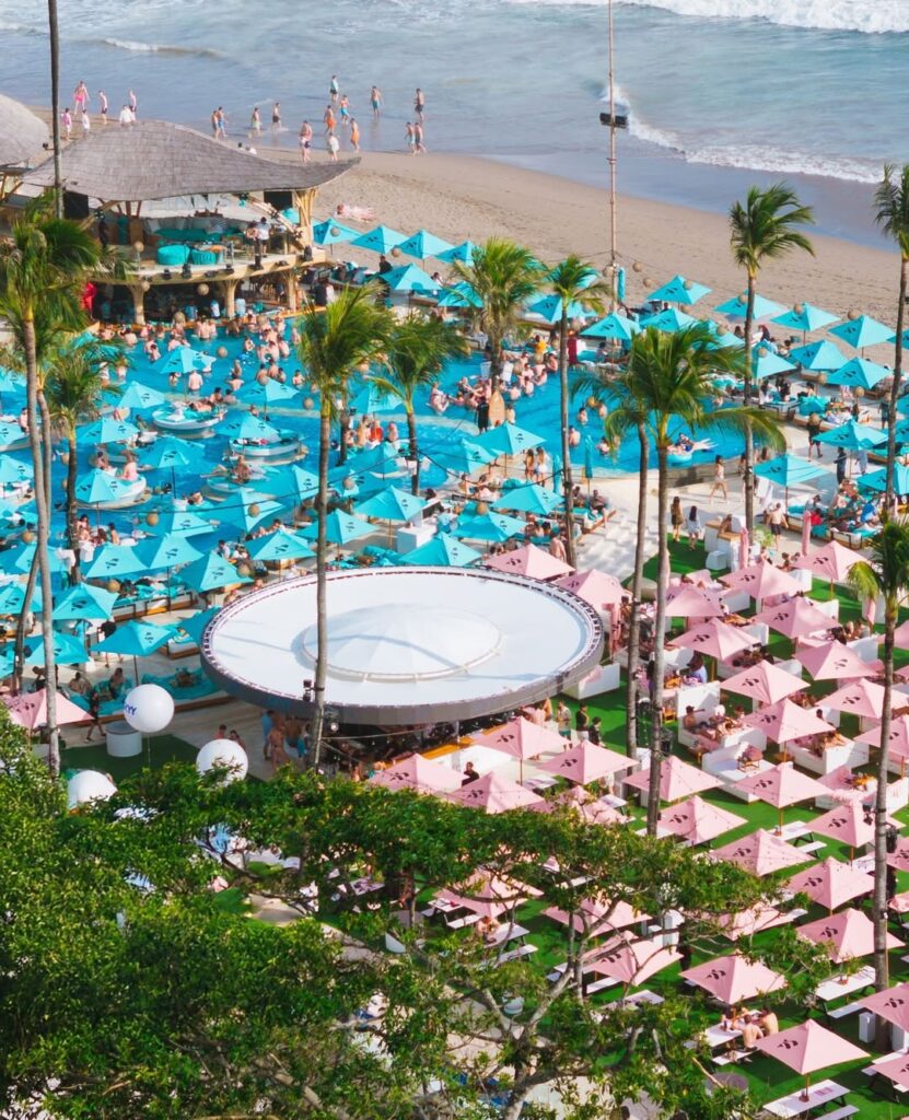 Finns Beach CLub