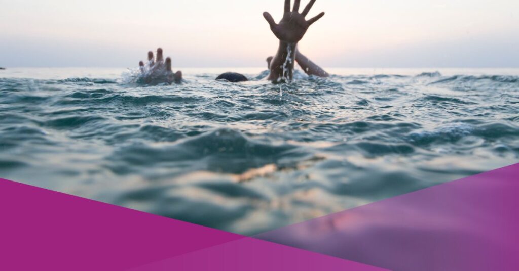 Two Fishermen Swept Away by Waves in Sukabumi, Later Found Dead