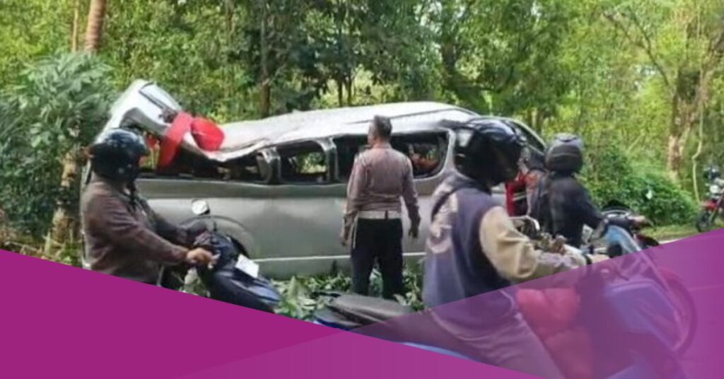 Five Chinese Tourists Killed After Minibus Plunges into Ravine in Buleleng, Bali