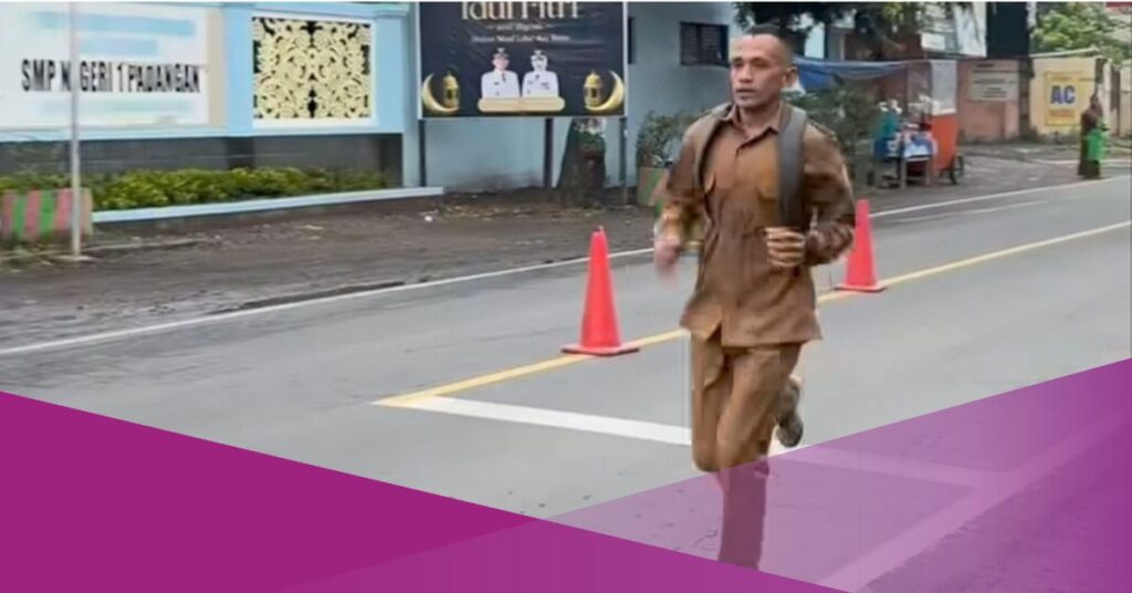 Video Shows Indonesian Teacher Running 4km to School for Fuel Efficiency