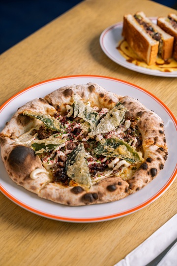 Mozzeria Cafe x Isabella collaboration