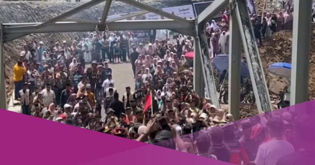 Aceh Residents Raise Rp 1 Billion to Repair Disaster-Damaged Bridge After Months of Waiting
