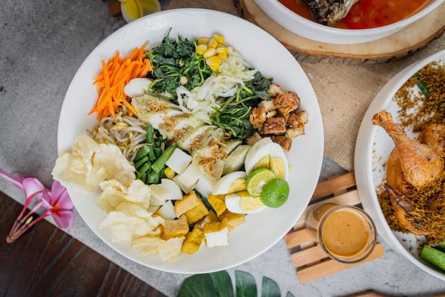 Gado-gado low calorie indonesian food